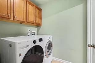 810 Sapphire Ln, Sugar Hill, GA 30518 - Photo 25