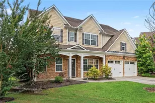 810 Sapphire Ln, Sugar Hill, GA 30518 - Photo 3