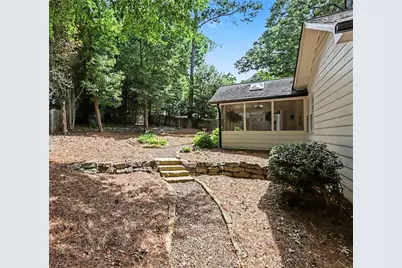 4647 Nantucket Drive SW, Lilburn, GA 30047 - Photo 15
