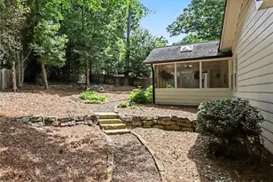 4647 Nantucket Dr SW, Lilburn, GA 30047 - Photo 15