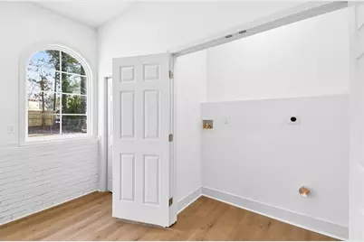 2708 Lancaster Drive, Atlanta, GA 30344 - Photo 17