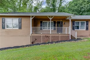 3305 Ladd Dr, Gainesville, GA 30506 - Photo 3
