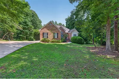 323 Oconee Lane, Commerce, GA 30529 - Photo 9
