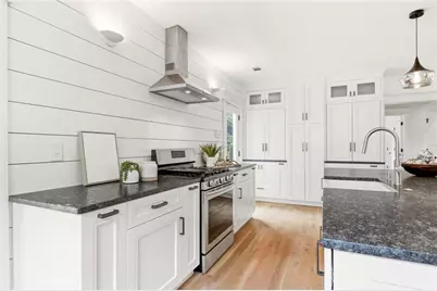 313 W Howard Avenue, Decatur, GA 30030 - Photo 11
