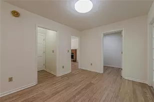 2424 Tammeron Dr S W, Marietta, GA 30064 - Photo 11
