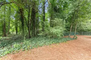 381 Plantation Blvd, Lawrenceville, GA 30046 - Photo 31