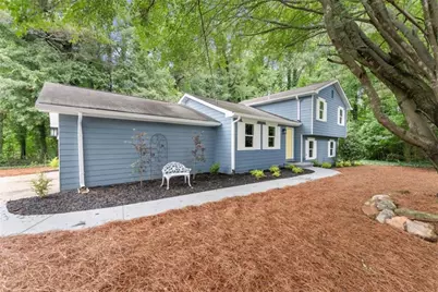 381 Plantation Boulevard, Lawrenceville, GA 30046 - Photo 3
