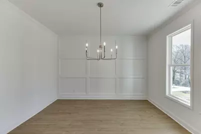 997 Lakeview, Commerce, GA 30529 - Photo 5