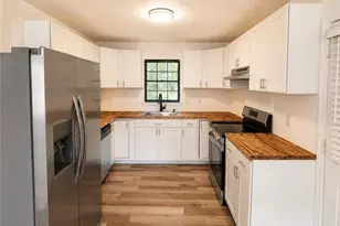 613 Windsor Dr SE, Conyers, GA 30094 - Photo 13