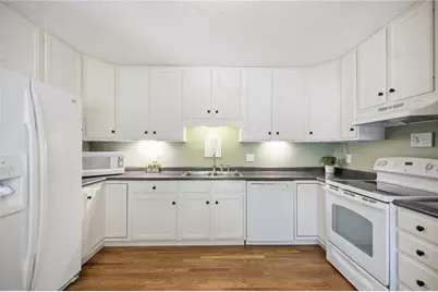 2840 Lake Court, Cumming, GA 30041 - Photo 23