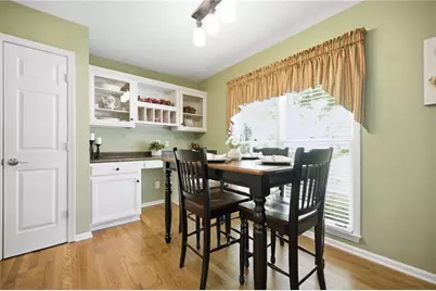 2840 Lake Court, Cumming, GA 30041 - Photo 27