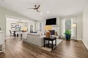 1370 Terramont Dr, Roswell, GA 30076 - Photo 13