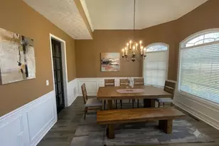4010 Magnolia Leaf Ln, Suwanee, GA 30024 - Photo 3