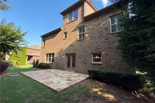 8785 Ellesmere Dr, Cumming, GA 30041 - Photo 5