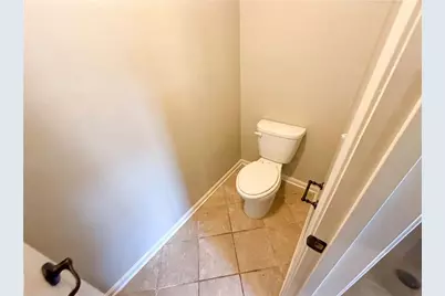 8785 Ellesmere Drive, Cumming, GA 30041 - Photo 23