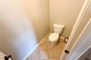 8785 Ellesmere Dr, Cumming, GA 30041 - Photo 23