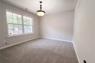 635 Sable View Ln, Atlanta, GA 30349 - Photo 7