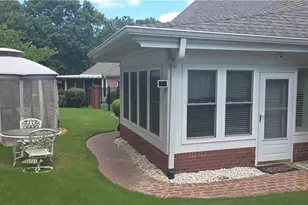 1555 Woodberry Run Dr, Snellville, GA 30078 - Photo 43