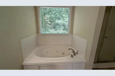 4360 Riverlake Way, Snellville, GA 30039 - Photo 27