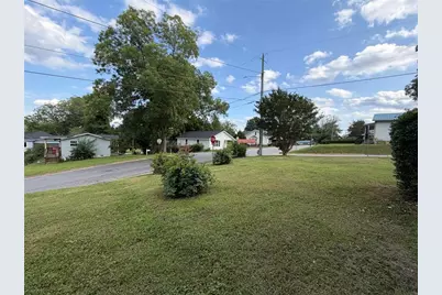 737 Carlton Street SE, Gainesville, GA 30501 - Photo 13