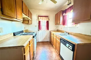 737 Carlton St SE, Gainesville, GA 30501 - Photo 7