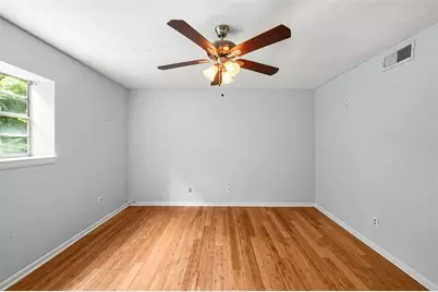 301 Stonecliff Court, Stone Mountain, GA 30083 - Photo 19