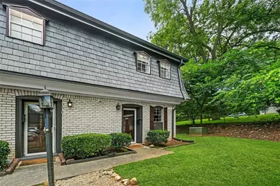 301 Stonecliff Court, Stone Mountain, GA 30083 - Photo 11
