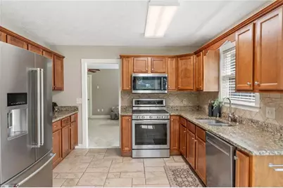 4071 Stephanie Court NW, Kennesaw, GA 30152 - Photo 11