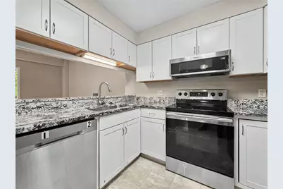 1800 Clairmont Lake #A314, Decatur, GA 30033 - Photo 7