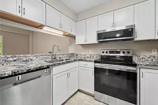 1800 Clairmont Lake, Decatur, GA 30033 - Photo 7
