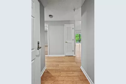 1800 Clairmont Lake #A314, Decatur, GA 30033 - Photo 5