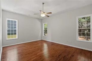 402 Freedom Ln, Peachtree City, GA 30269 - Photo 11