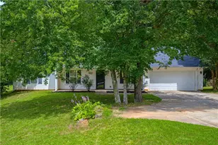 117 Lighthouse Cir, Maysville, GA 30558 - Photo 3