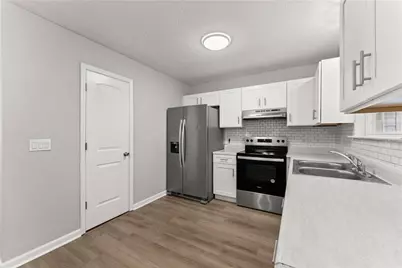 3030 Meadowridge Drive, Gainesville, GA 30507 - Photo 13
