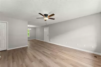 3030 Meadowridge Drive, Gainesville, GA 30507 - Photo 9