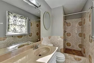 1249 Renee Dr SW, Lilburn, GA 30047 - Photo 17