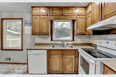 1249 Renee Dr SW, Lilburn, GA 30047 - Photo 5