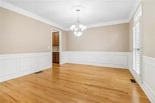 7262 Village Creek Trace, Atlanta, GA 30328 - Photo 11
