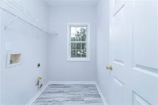7513 Cole Ln, Atlanta, GA 30349 - Photo 9