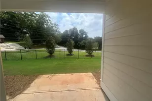 122 Harmony Cir, Cartersville, GA 30120 - Photo 3