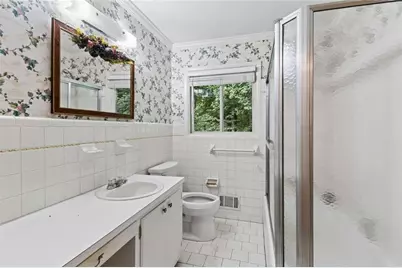 165 W Spalding Drive, Atlanta, GA 30328 - Photo 17