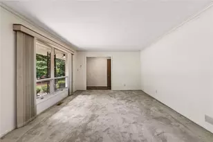 165 W Spalding Dr, Atlanta, GA 30328 - Photo 7