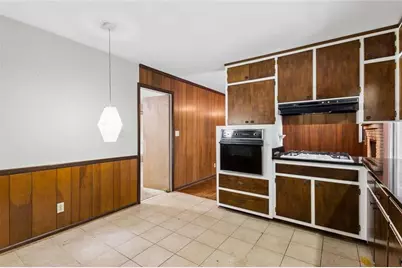 165 W Spalding Drive, Atlanta, GA 30328 - Photo 15