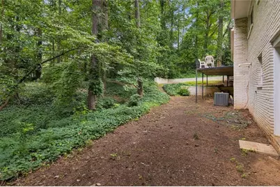 165 W Spalding Drive, Atlanta, GA 30328 - Photo 29