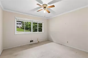 165 W Spalding Dr, Atlanta, GA 30328 - Photo 17