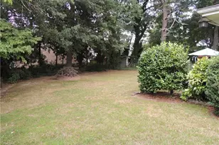 1144 Piedmont Pl, Gainesville, GA 30501 - Photo 7