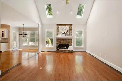 13875 Belleterre Drive, Alpharetta, GA 30004 - Photo 11
