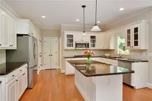 13875 Belleterre Dr, Alpharetta, GA 30004 - Photo 25