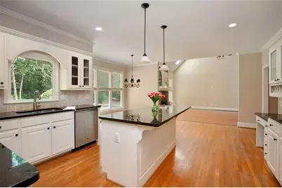 13875 Belleterre Drive, Alpharetta, GA 30004 - Photo 19