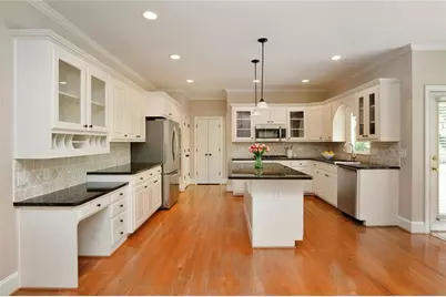 13875 Belleterre Drive, Alpharetta, GA 30004 - Photo 17